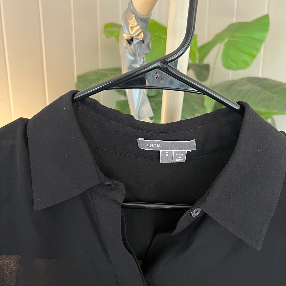 Vince Button Down Black Top Womens Size 6
